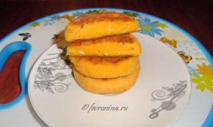 Морковные сырники на сковородке